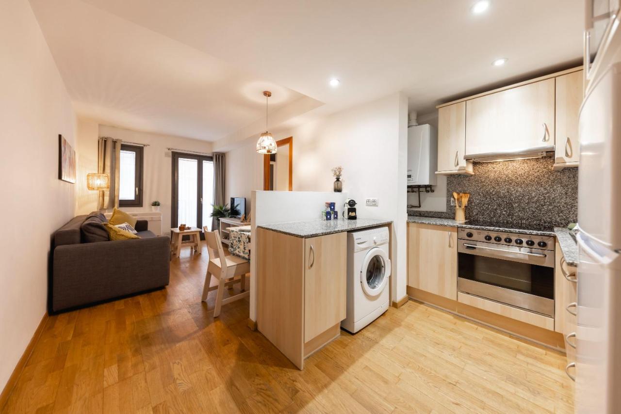 Bravissimo Sant Marti Apartment Girona Luaran gambar